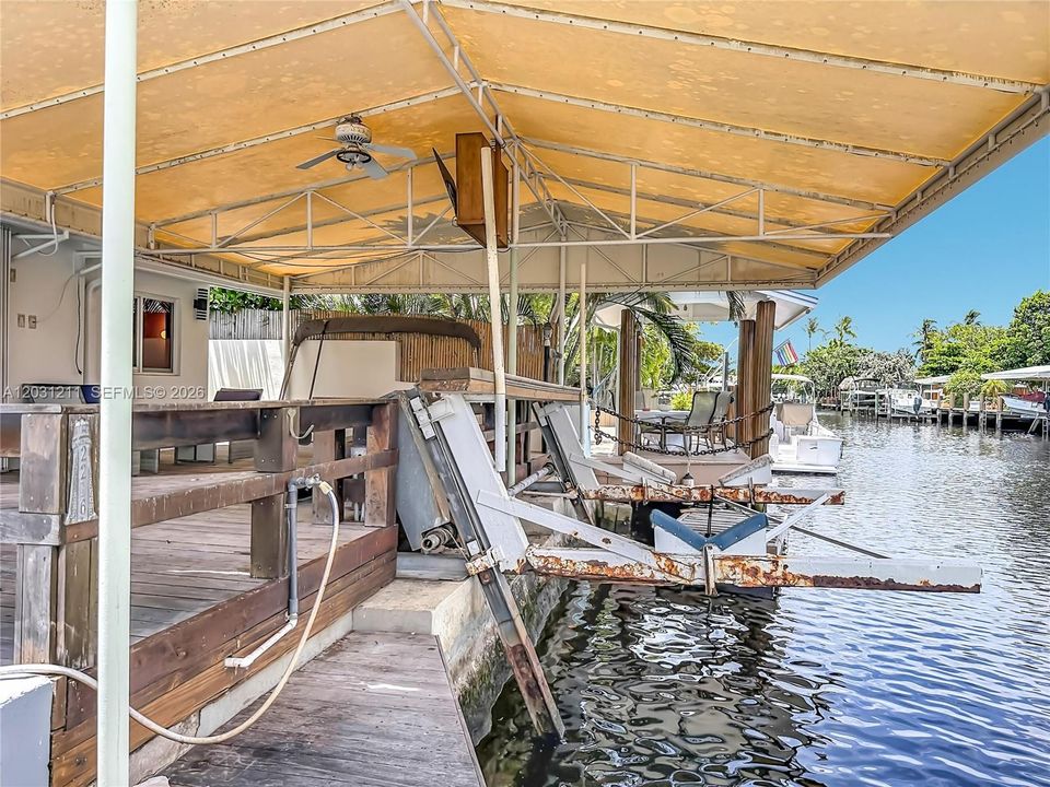 For Sale: $1,700,000 (4 beds, 4 baths, 2768 Square Feet)