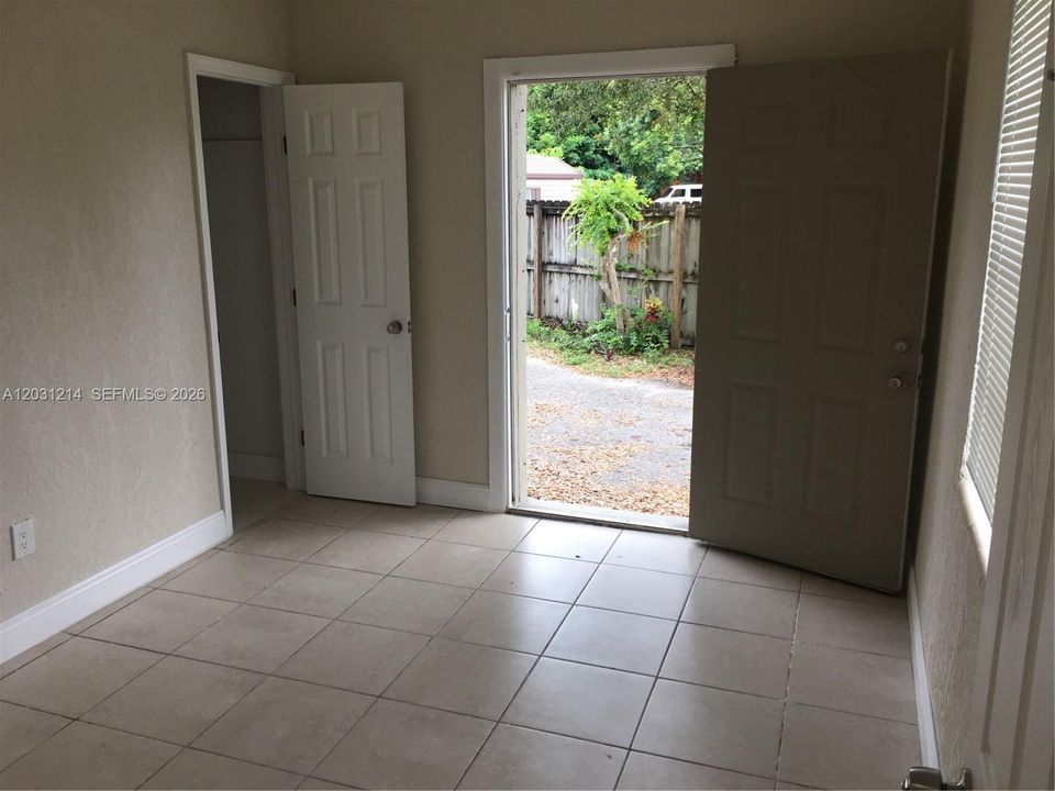 For Sale: $545,000 (4 beds, 2 baths, 1125 Square Feet)