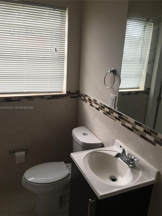 For Sale: $545,000 (4 beds, 2 baths, 1125 Square Feet)