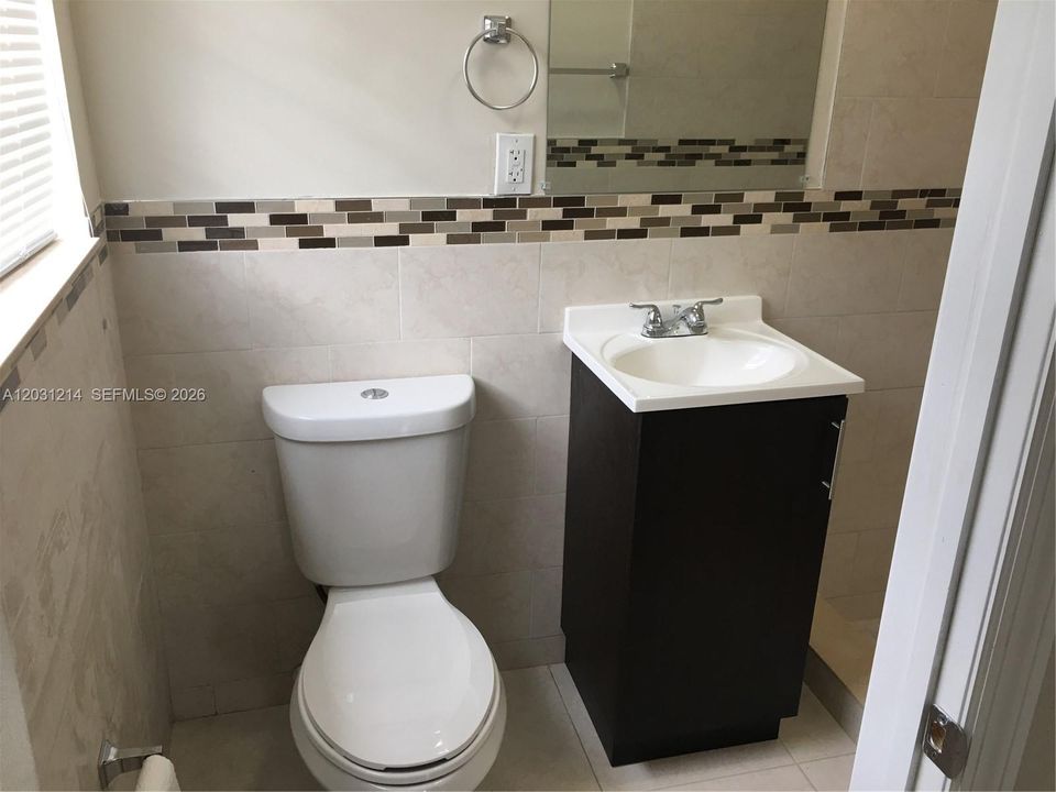 For Sale: $545,000 (4 beds, 2 baths, 1125 Square Feet)
