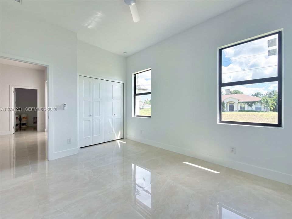For Sale: $359,000 (4 beds, 2 baths, 2345 Square Feet)