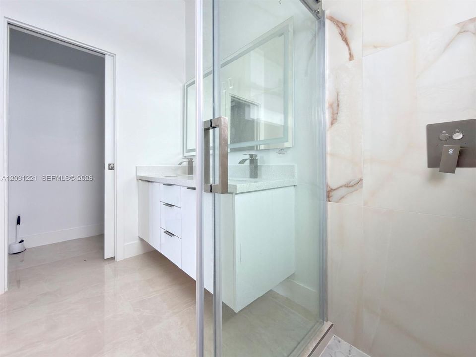 For Sale: $359,000 (4 beds, 2 baths, 2345 Square Feet)