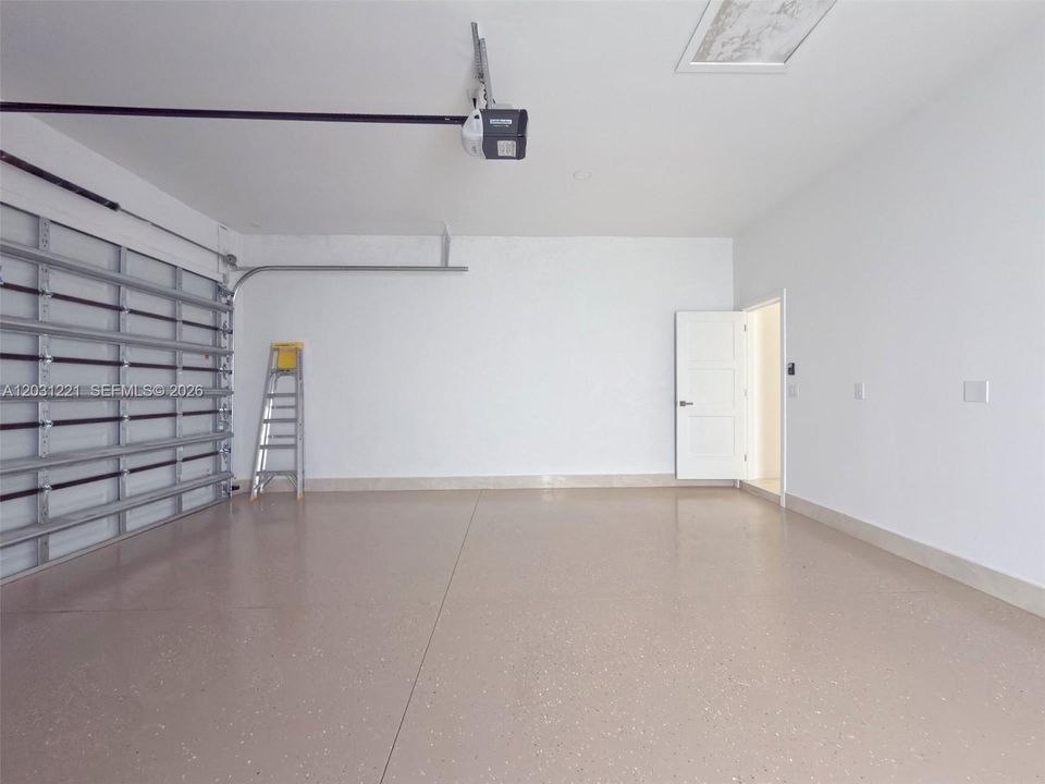 For Sale: $359,000 (4 beds, 2 baths, 2345 Square Feet)