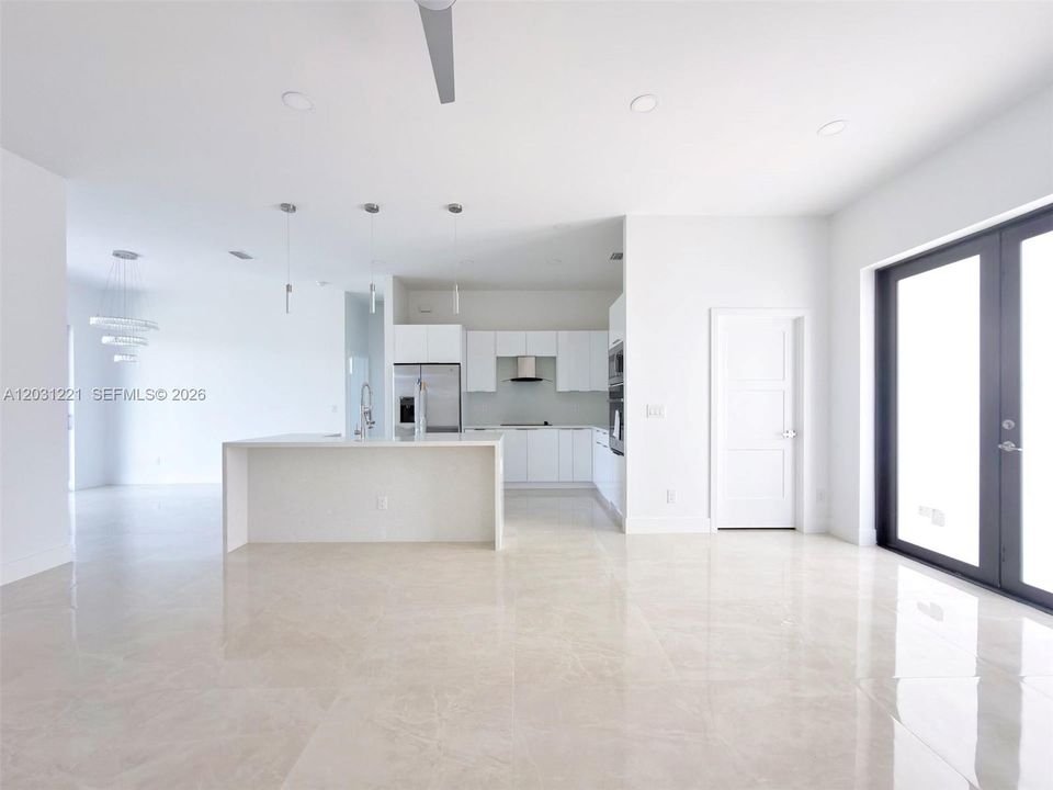 For Sale: $359,000 (4 beds, 2 baths, 2345 Square Feet)