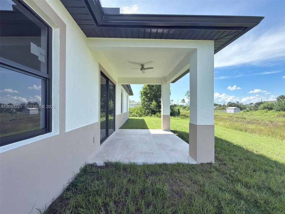 For Sale: $359,000 (4 beds, 2 baths, 2345 Square Feet)