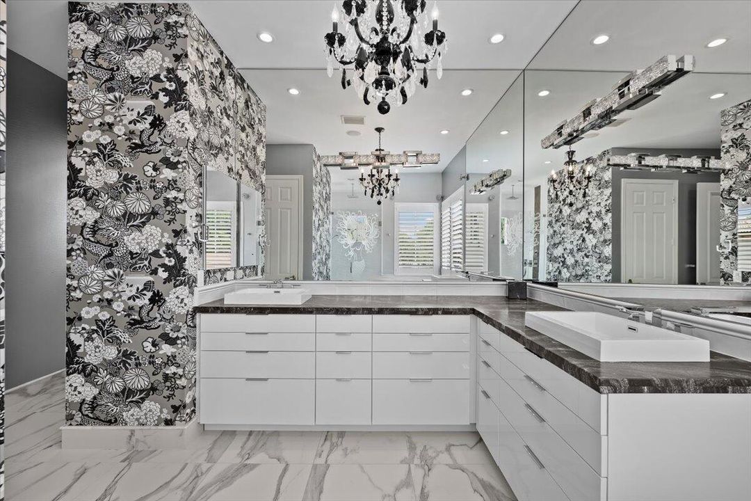 Owner's Suite Bathroom