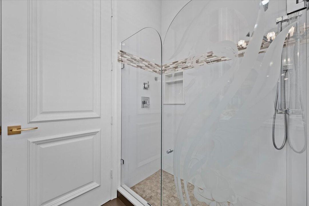 2nd Bathroom