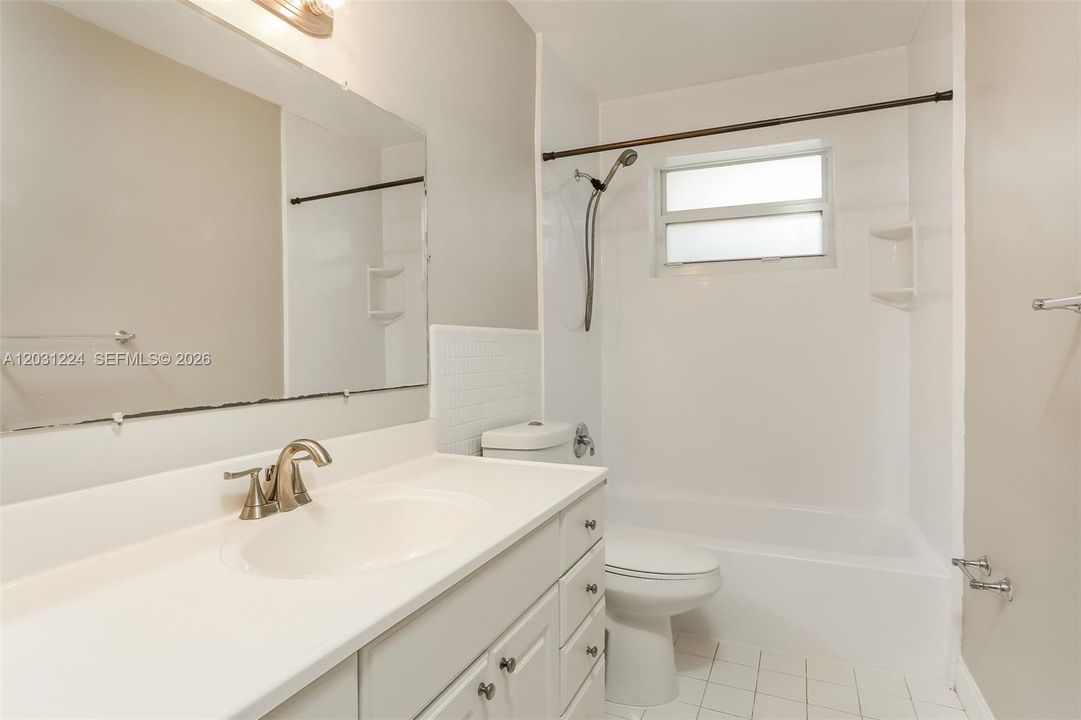 For Rent: $3,330 (3 beds, 2 baths, 1777 Square Feet)