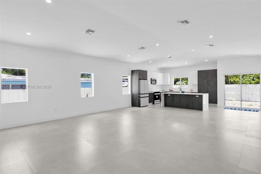 На продажу: $725,000 (4 спален, 3 ванн, 2109 Квадратных фут)
