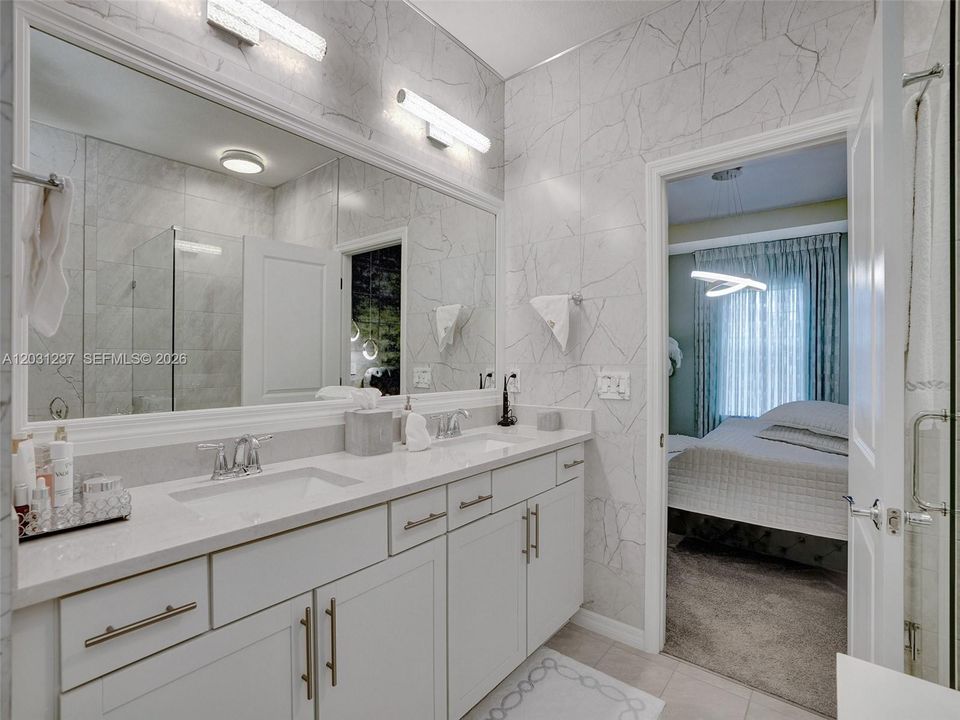 For Sale: $925,000 (3 beds, 2 baths, 1881 Square Feet)