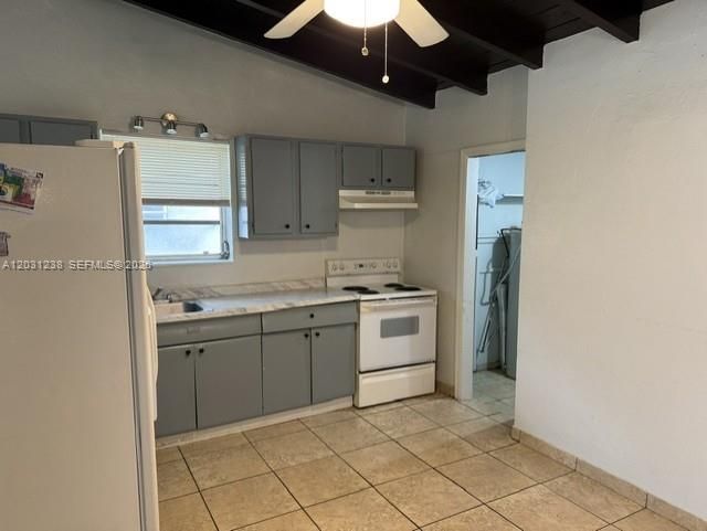 For Rent: $1,995 (2 beds, 1 baths, 1000 Square Feet)