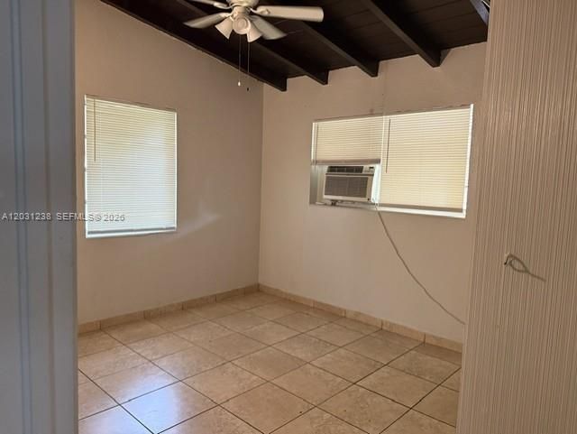 For Rent: $1,995 (2 beds, 1 baths, 1000 Square Feet)