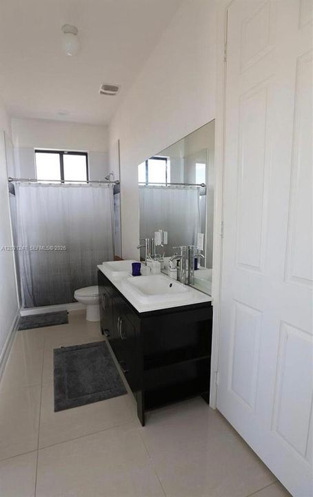 В аренду: $6,800 (6 спален, 4 ванн, 3015 Квадратных фут)