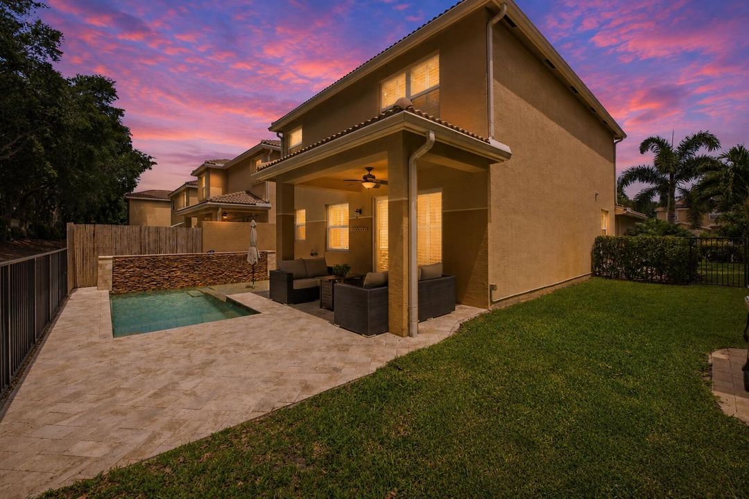 Custom Pool