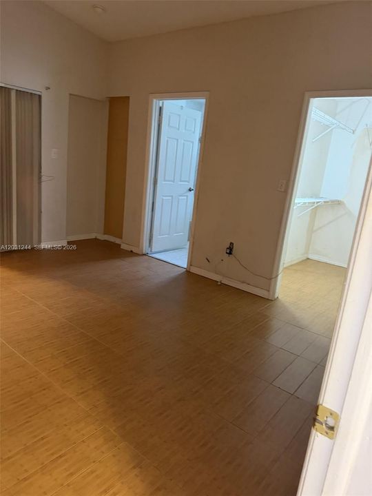 На продажу: $545,000 (3 спален, 2 ванн, 1717 Квадратных фут)