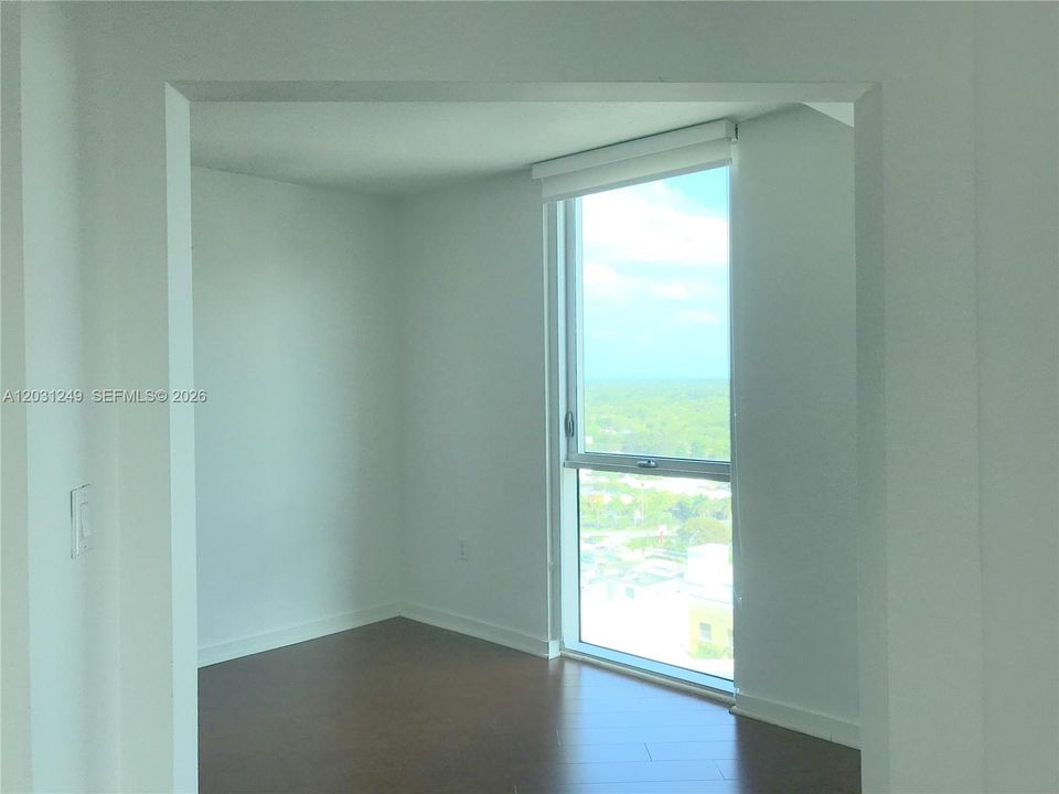 For Rent: $2,500 (1 beds, 1 baths, 657 Square Feet)