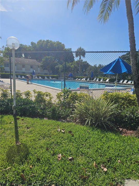 For Rent: $1,800 (1 beds, 1 baths, 680 Square Feet)