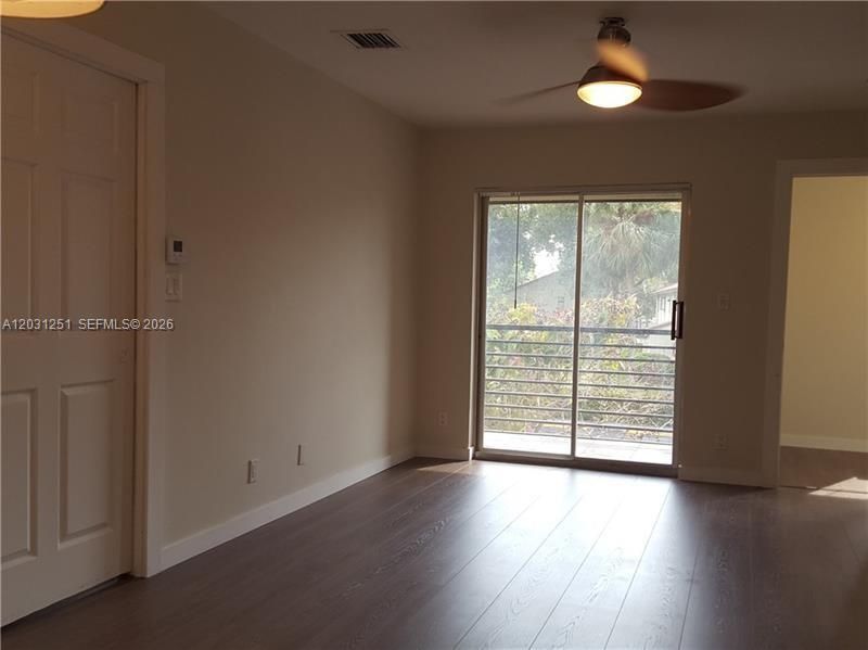 For Rent: $1,800 (1 beds, 1 baths, 680 Square Feet)