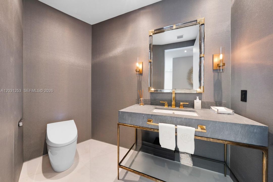 For Sale: $16,950,000 (4 beds, 4 baths, 6121 Square Feet)