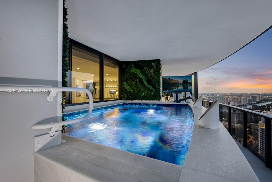 For Sale: $16,950,000 (4 beds, 4 baths, 6121 Square Feet)