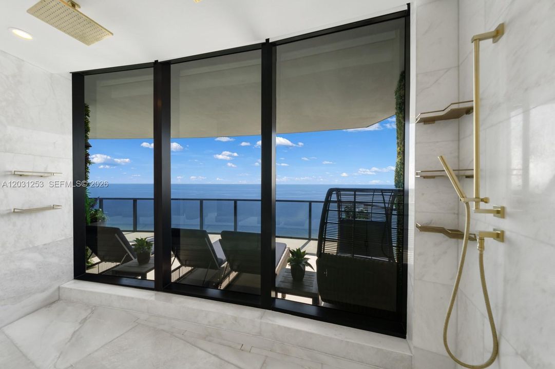 For Sale: $16,950,000 (4 beds, 4 baths, 6121 Square Feet)