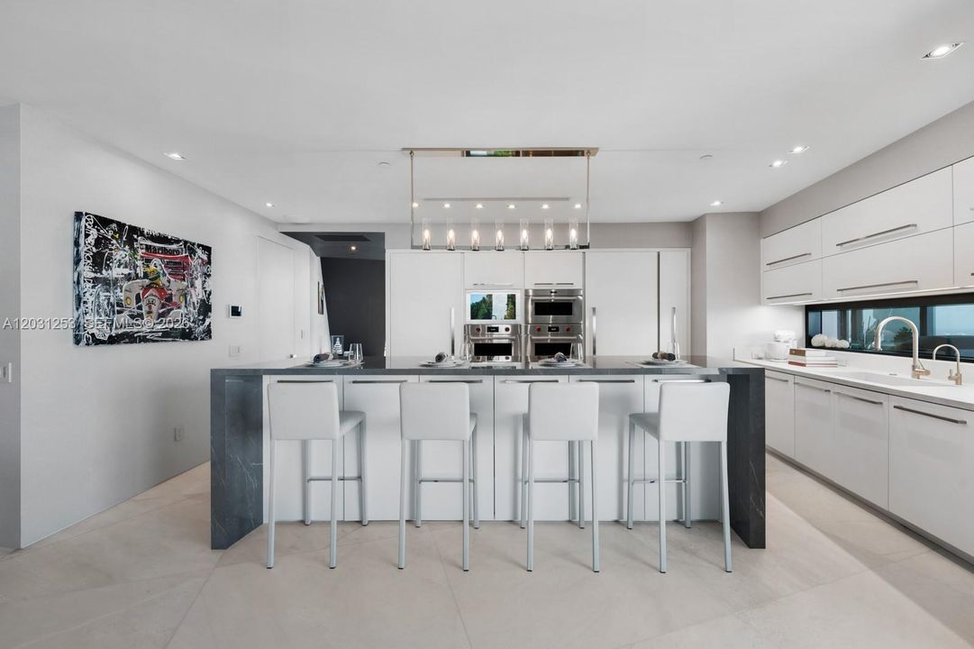 For Sale: $16,950,000 (4 beds, 4 baths, 6121 Square Feet)