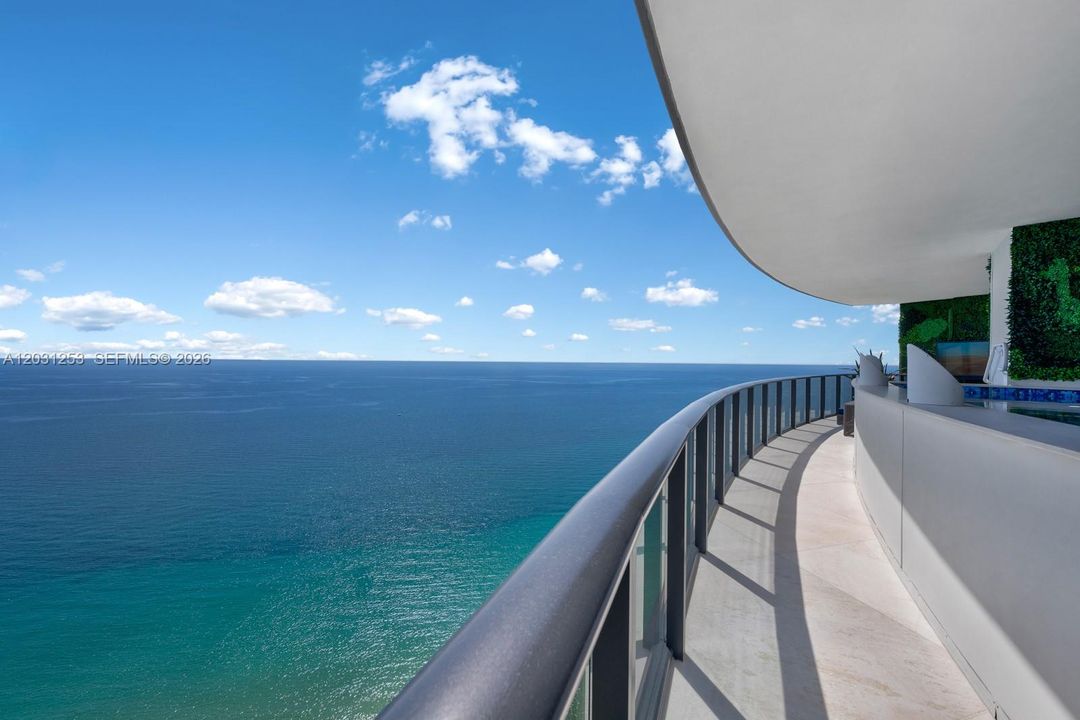 For Sale: $16,950,000 (4 beds, 4 baths, 6121 Square Feet)