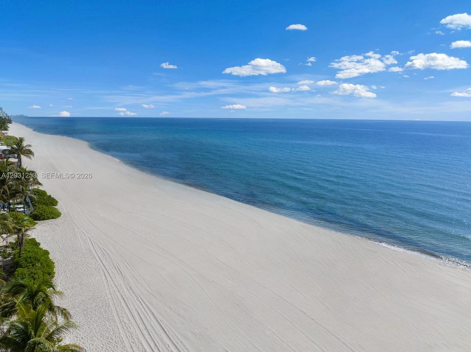 For Sale: $16,950,000 (4 beds, 4 baths, 6121 Square Feet)