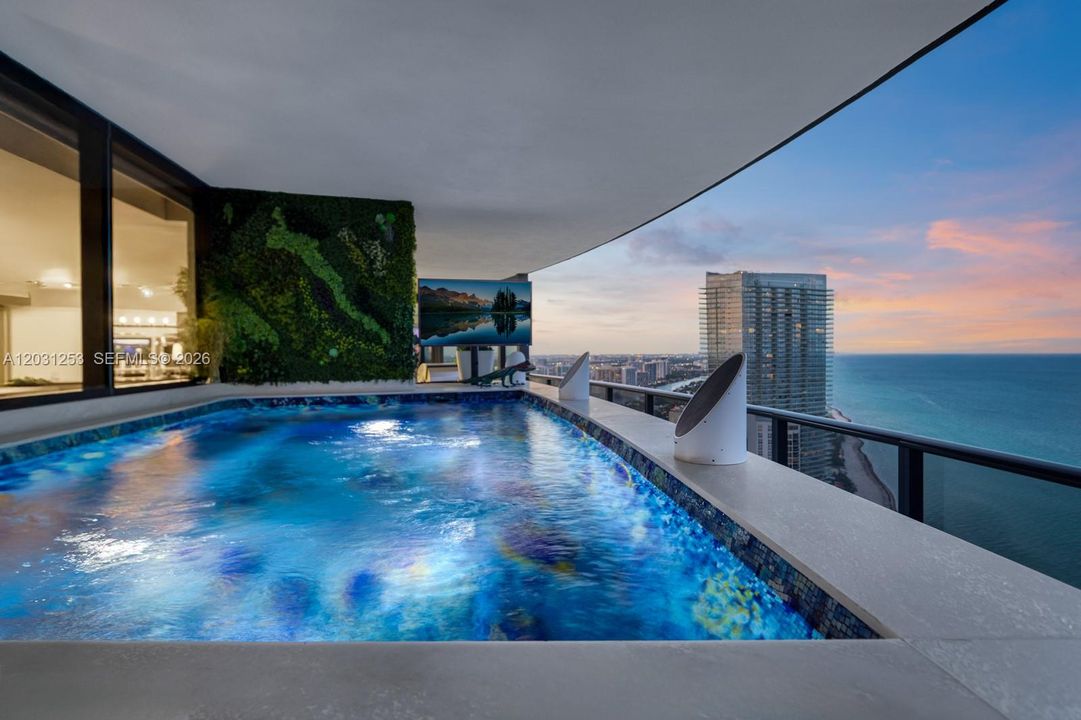 For Sale: $16,950,000 (4 beds, 4 baths, 6121 Square Feet)