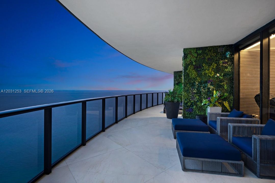 For Sale: $16,950,000 (4 beds, 4 baths, 6121 Square Feet)