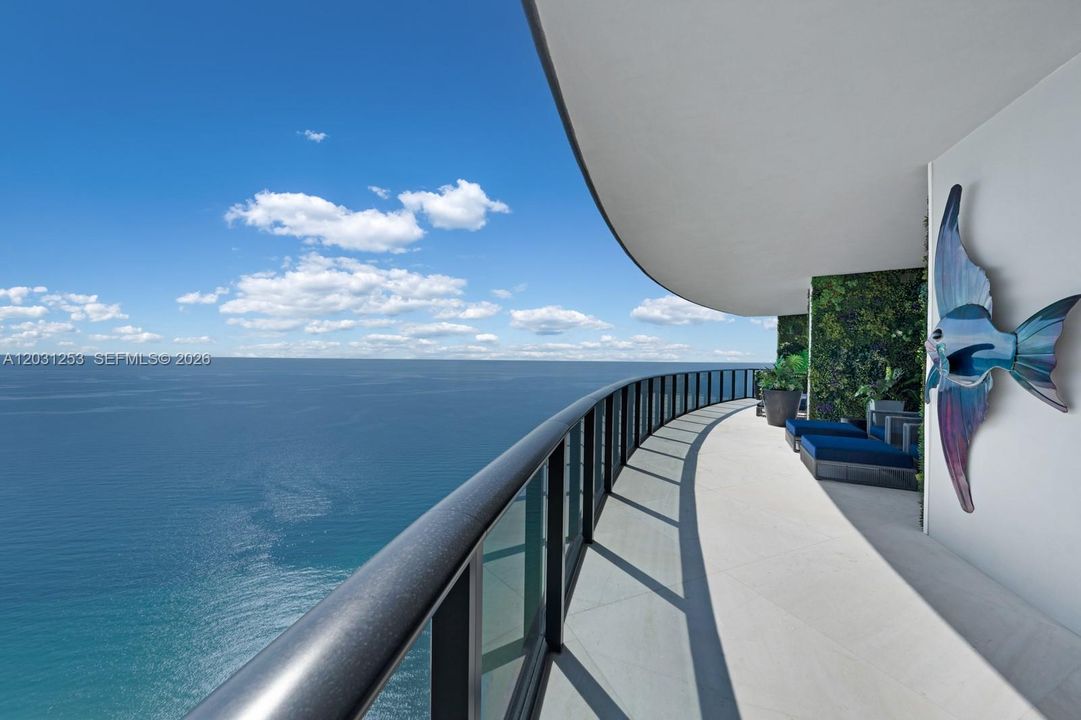 For Sale: $16,950,000 (4 beds, 4 baths, 6121 Square Feet)
