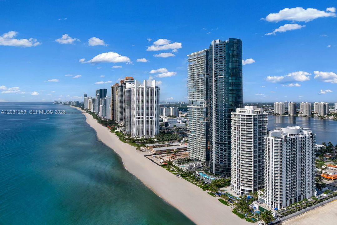 For Sale: $16,950,000 (4 beds, 4 baths, 6121 Square Feet)