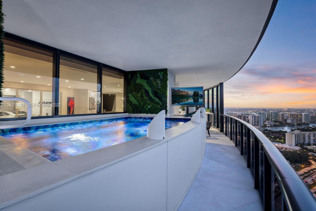 For Sale: $16,950,000 (4 beds, 4 baths, 6121 Square Feet)
