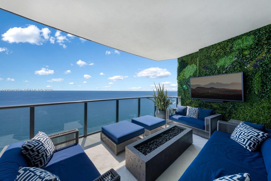 For Sale: $16,950,000 (4 beds, 4 baths, 6121 Square Feet)