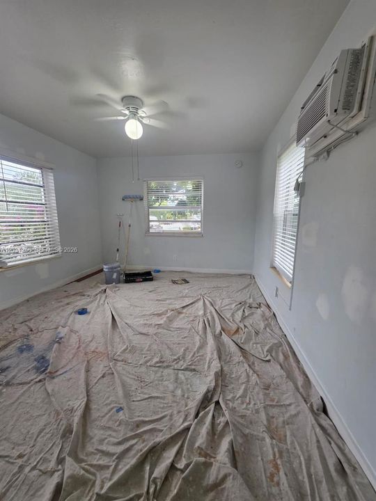 For Rent: $1,550 (1 beds, 1 baths, 400 Square Feet)