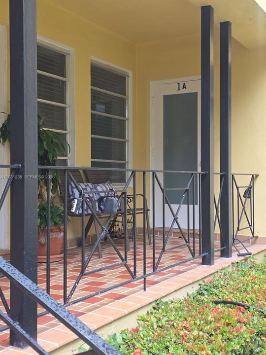 For Rent: $1,550 (1 beds, 1 baths, 400 Square Feet)
