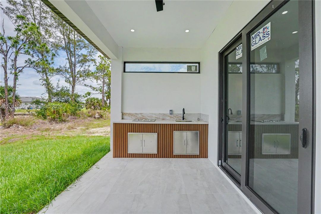 En Venta: $500,000 (3 camas, 3 baños, 2010 Pies cuadrados)
