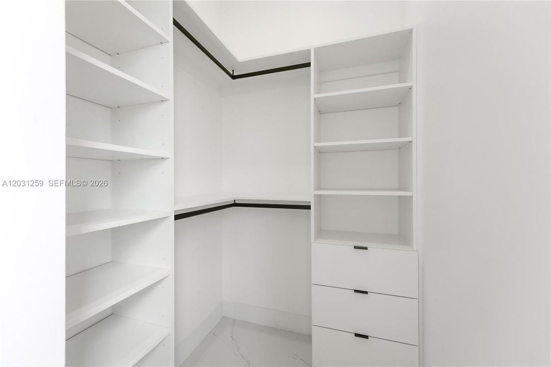 En Venta: $500,000 (3 camas, 3 baños, 2010 Pies cuadrados)