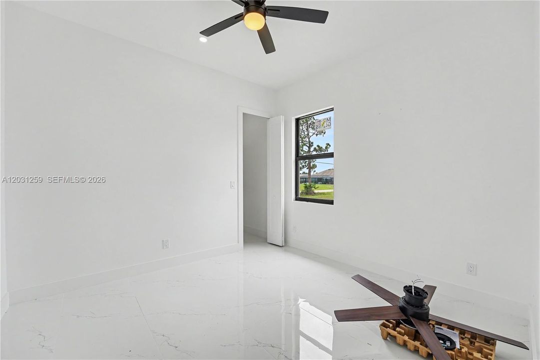 En Venta: $500,000 (3 camas, 3 baños, 2010 Pies cuadrados)