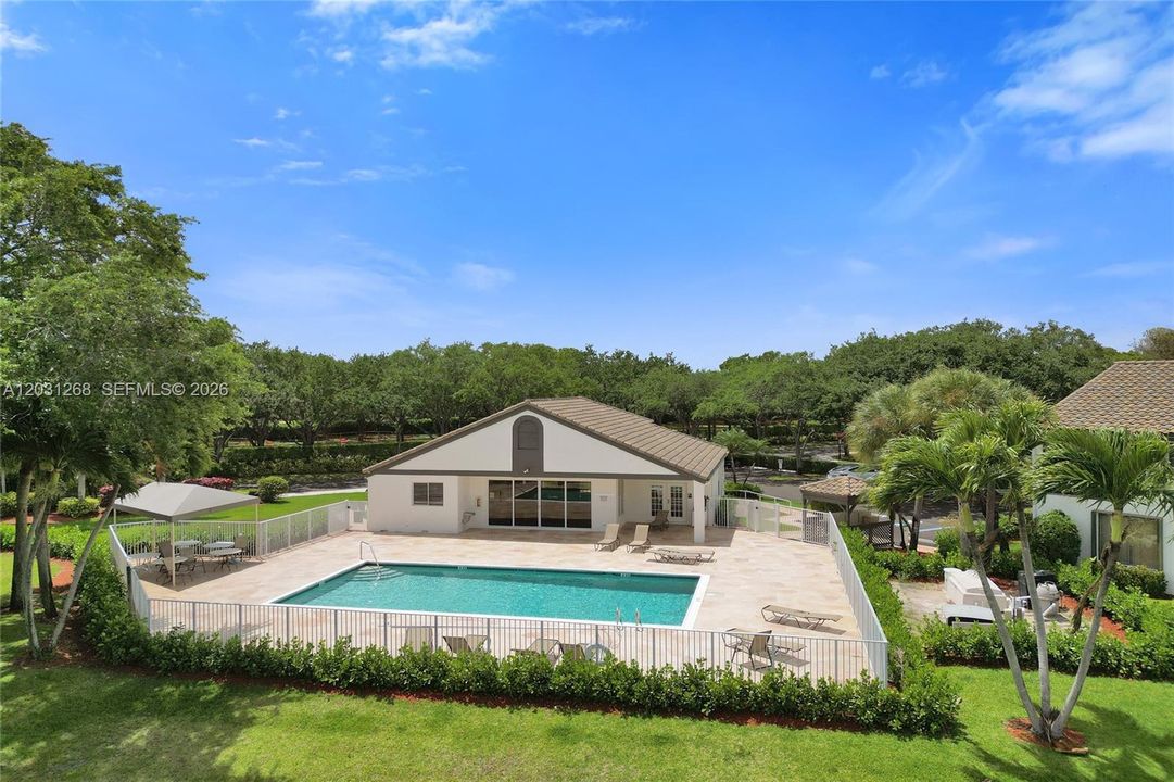 For Sale: $479,000 (3 beds, 2 baths, 1760 Square Feet)