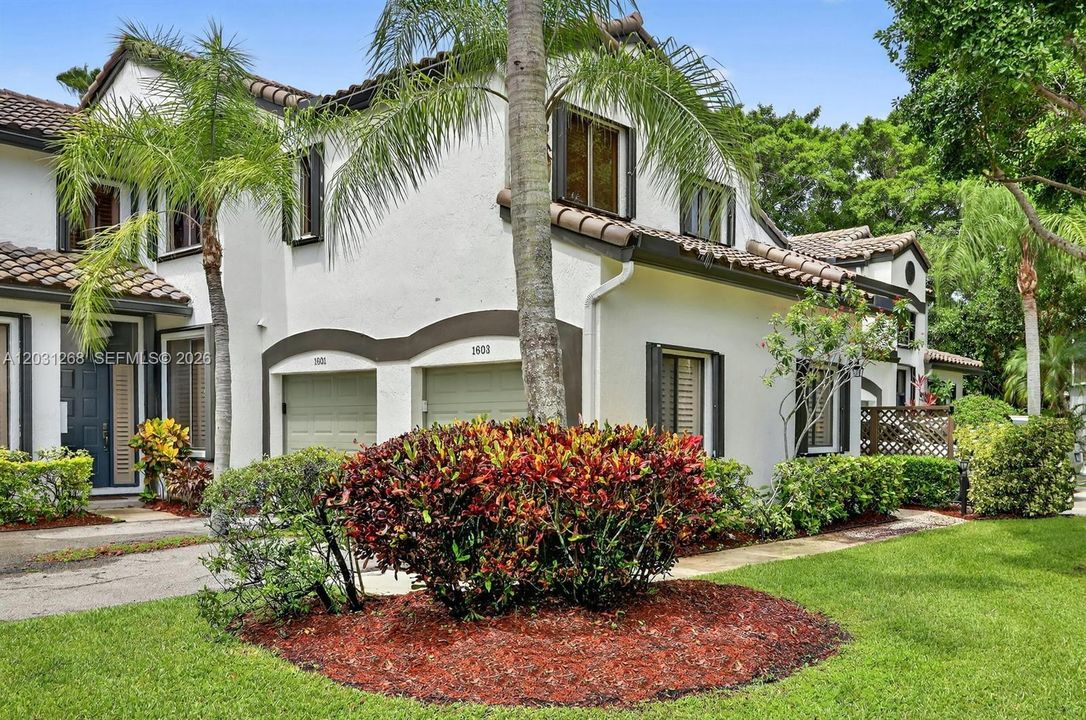 For Sale: $479,000 (3 beds, 2 baths, 1760 Square Feet)