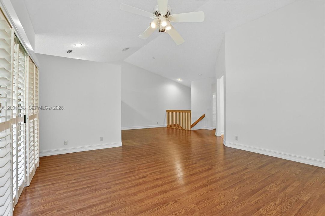 For Sale: $479,000 (3 beds, 2 baths, 1760 Square Feet)