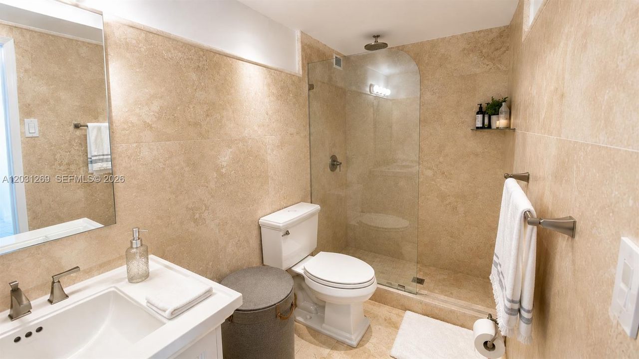 For Rent: $2,500 (1 beds, 1 baths, 822 Square Feet)