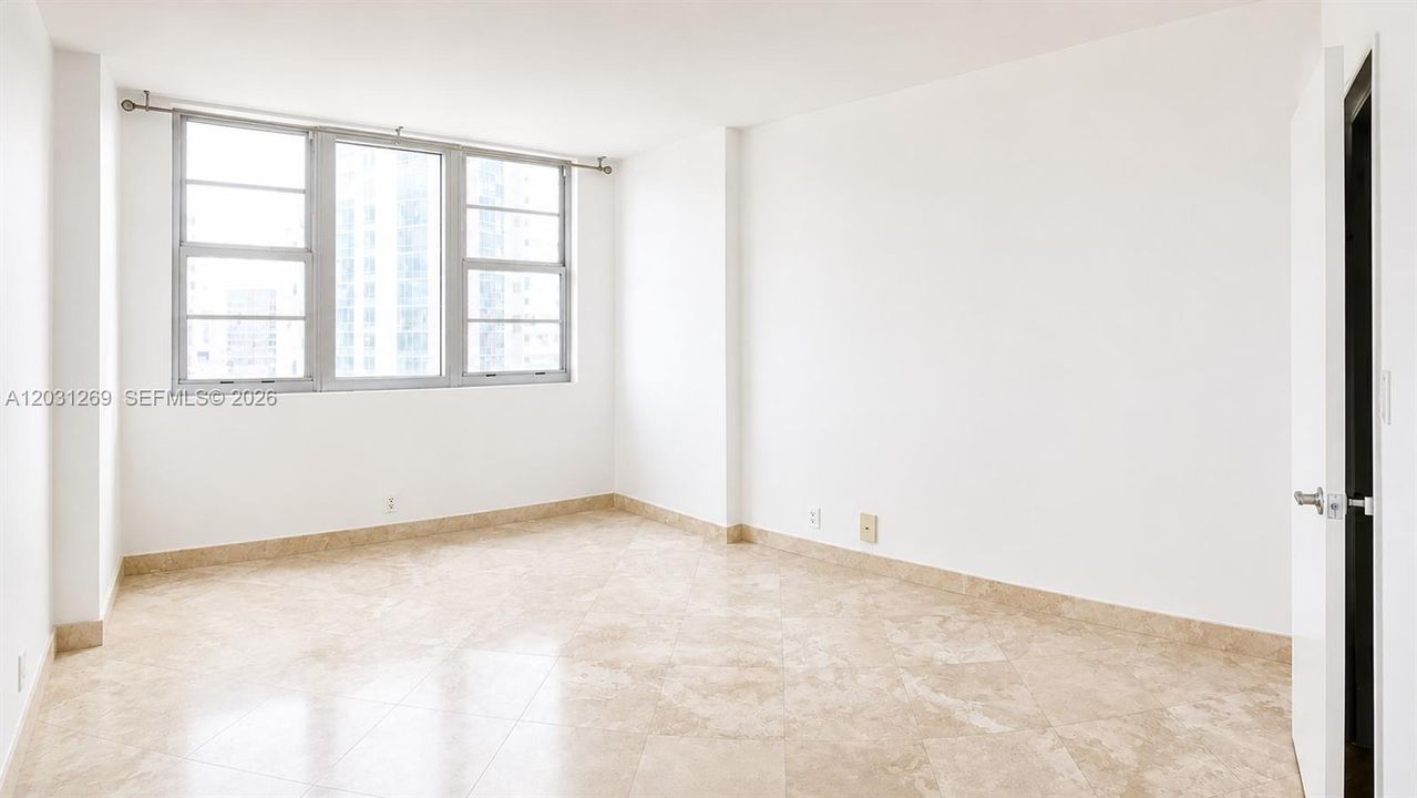 For Rent: $2,500 (1 beds, 1 baths, 822 Square Feet)