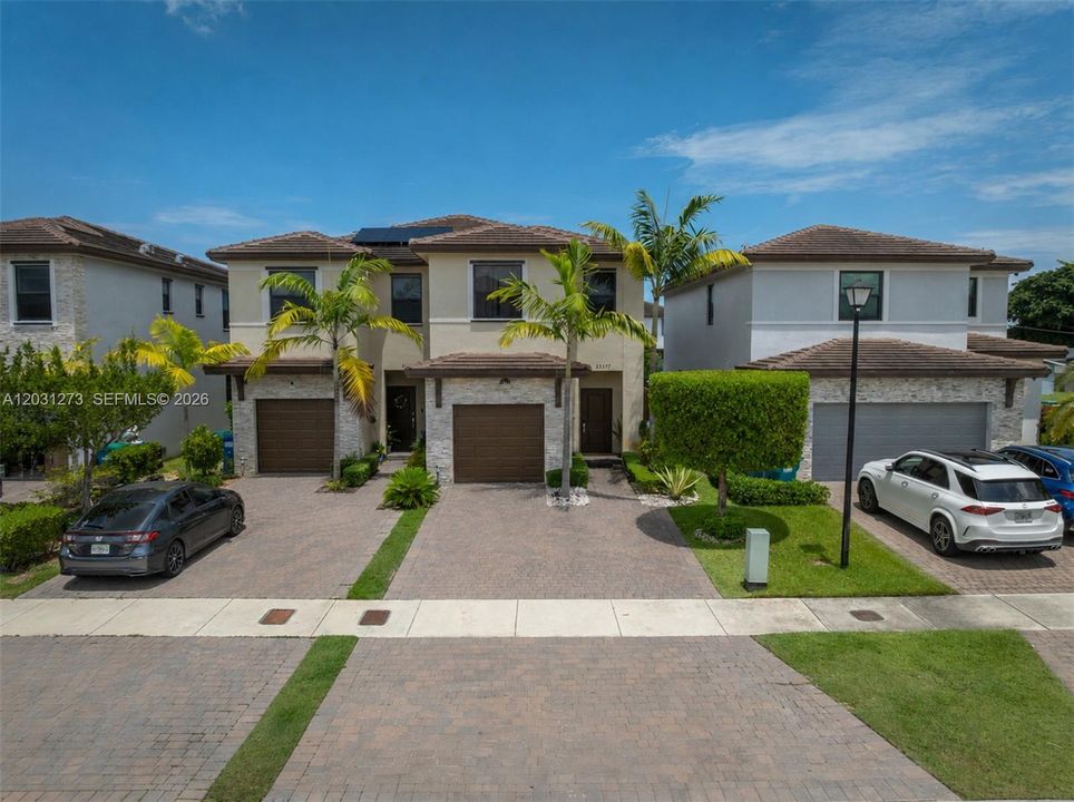 For Sale: $478,000 (3 beds, 2 baths, 1772 Square Feet)