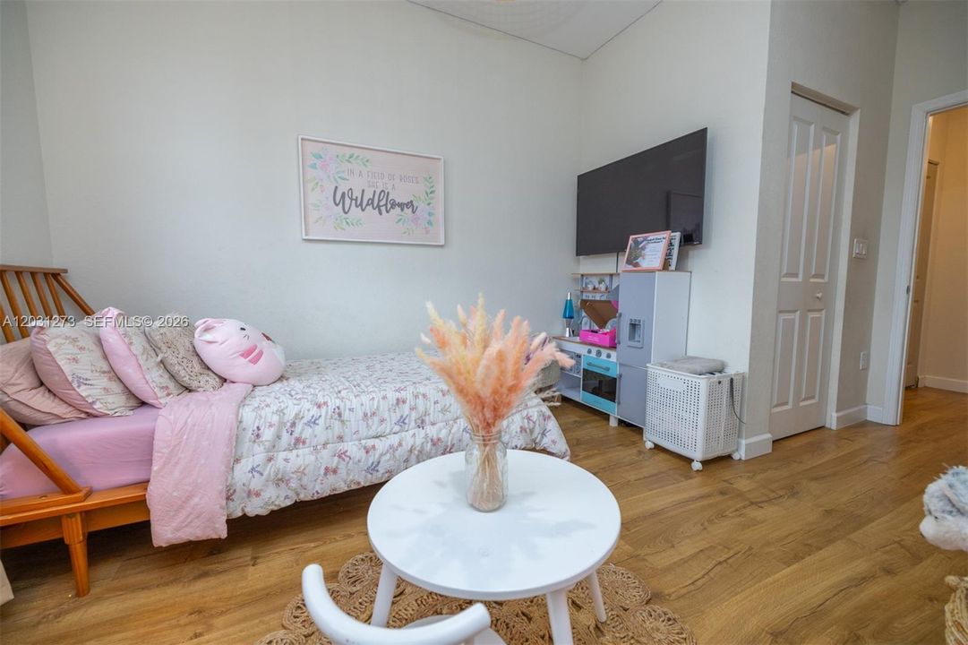 For Sale: $478,000 (3 beds, 2 baths, 1772 Square Feet)