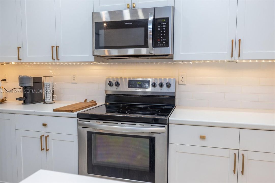 For Sale: $478,000 (3 beds, 2 baths, 1772 Square Feet)