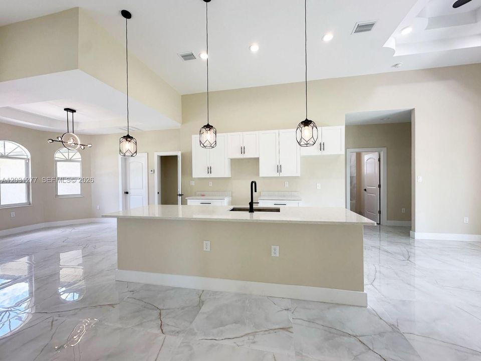 For Sale: $414,999 (3 beds, 2 baths, 1736 Square Feet)