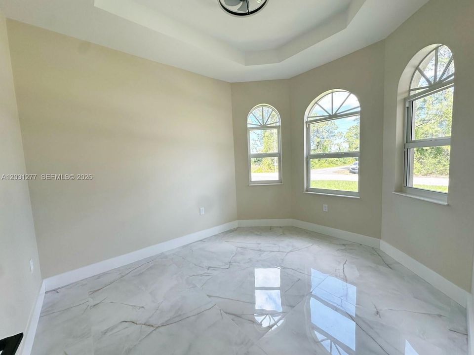 For Sale: $414,999 (3 beds, 2 baths, 1736 Square Feet)