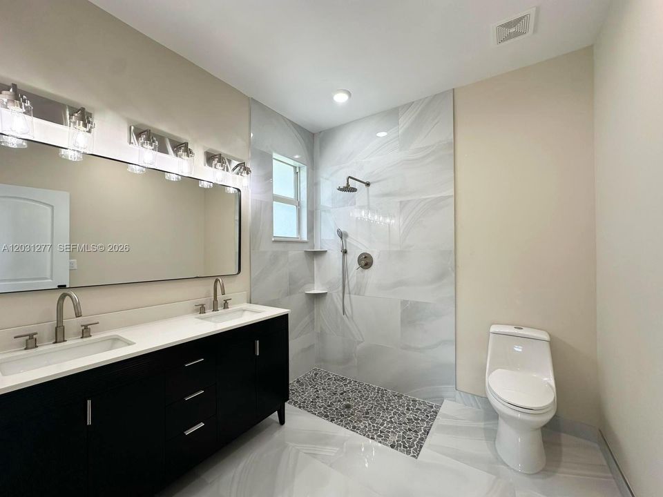 For Sale: $414,999 (3 beds, 2 baths, 1736 Square Feet)